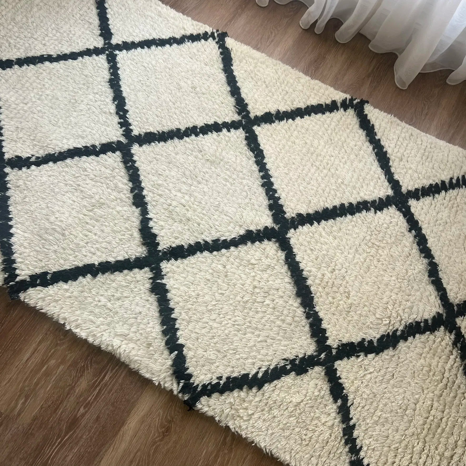 Pure Wool Carpet Meknes White (Runner)